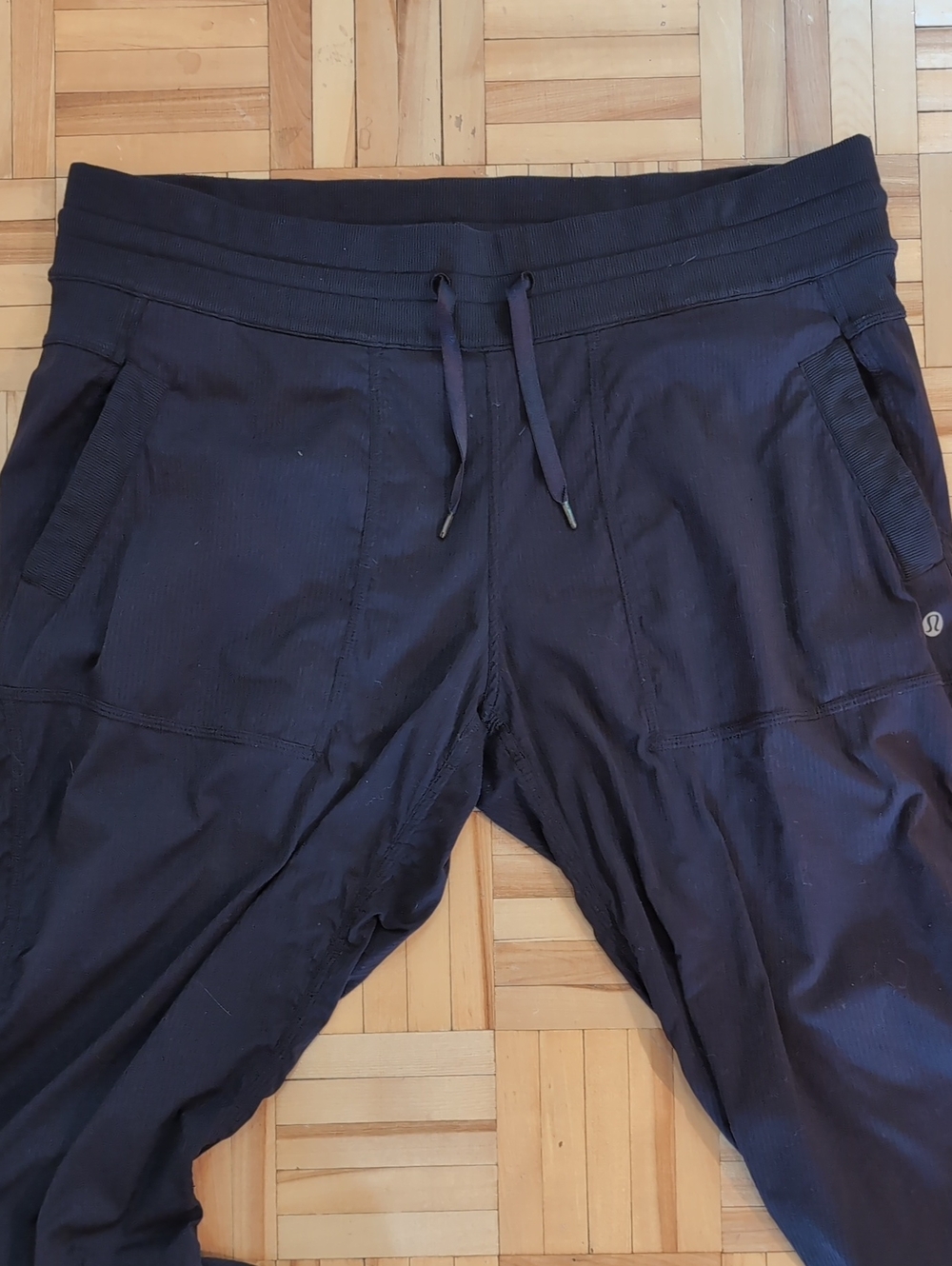 Lululemon Dance Studio Black Drawstring Jogger Pants Size 12 - Picture 4 of 8